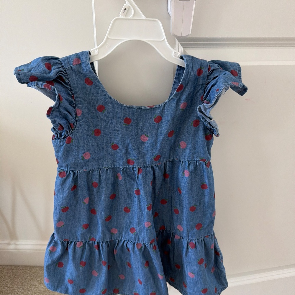 Baby Gap 3T outfits - Picture 6 of 7